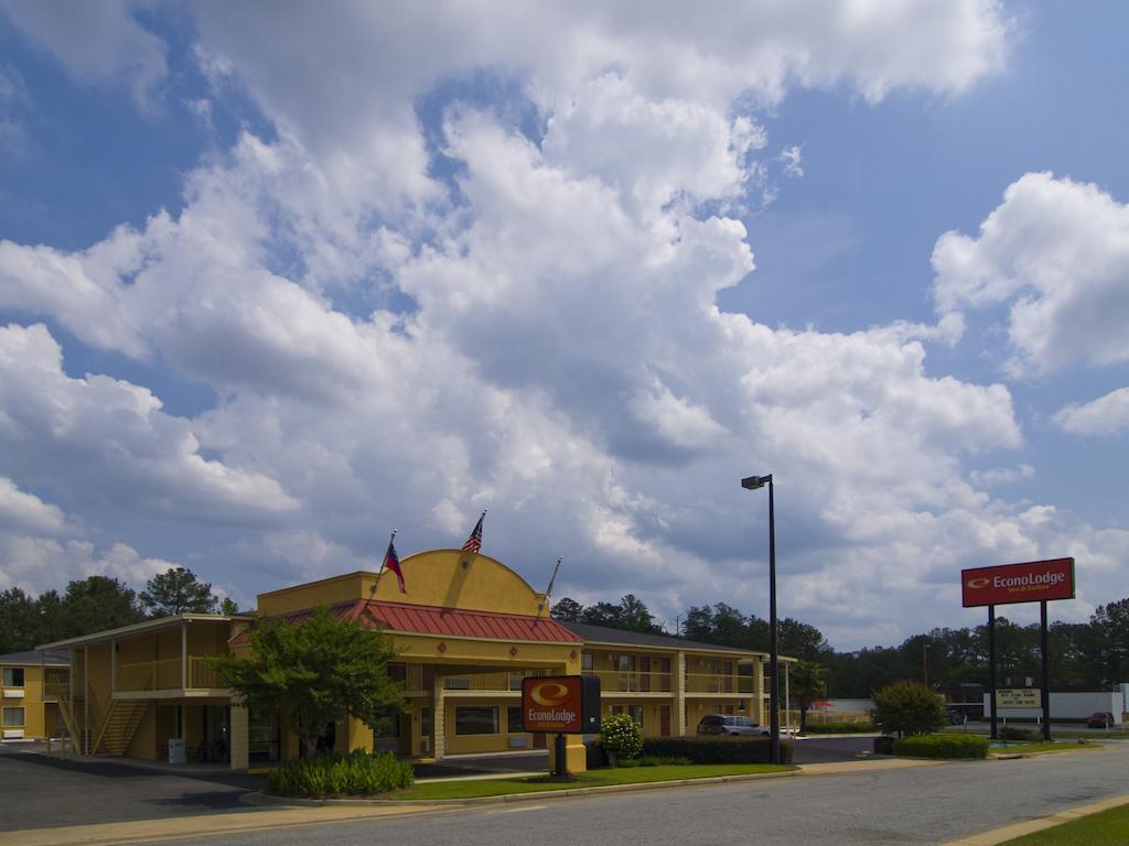 Econo Lodge Inn & Suites At Fort Moore Columbus Extérieur photo