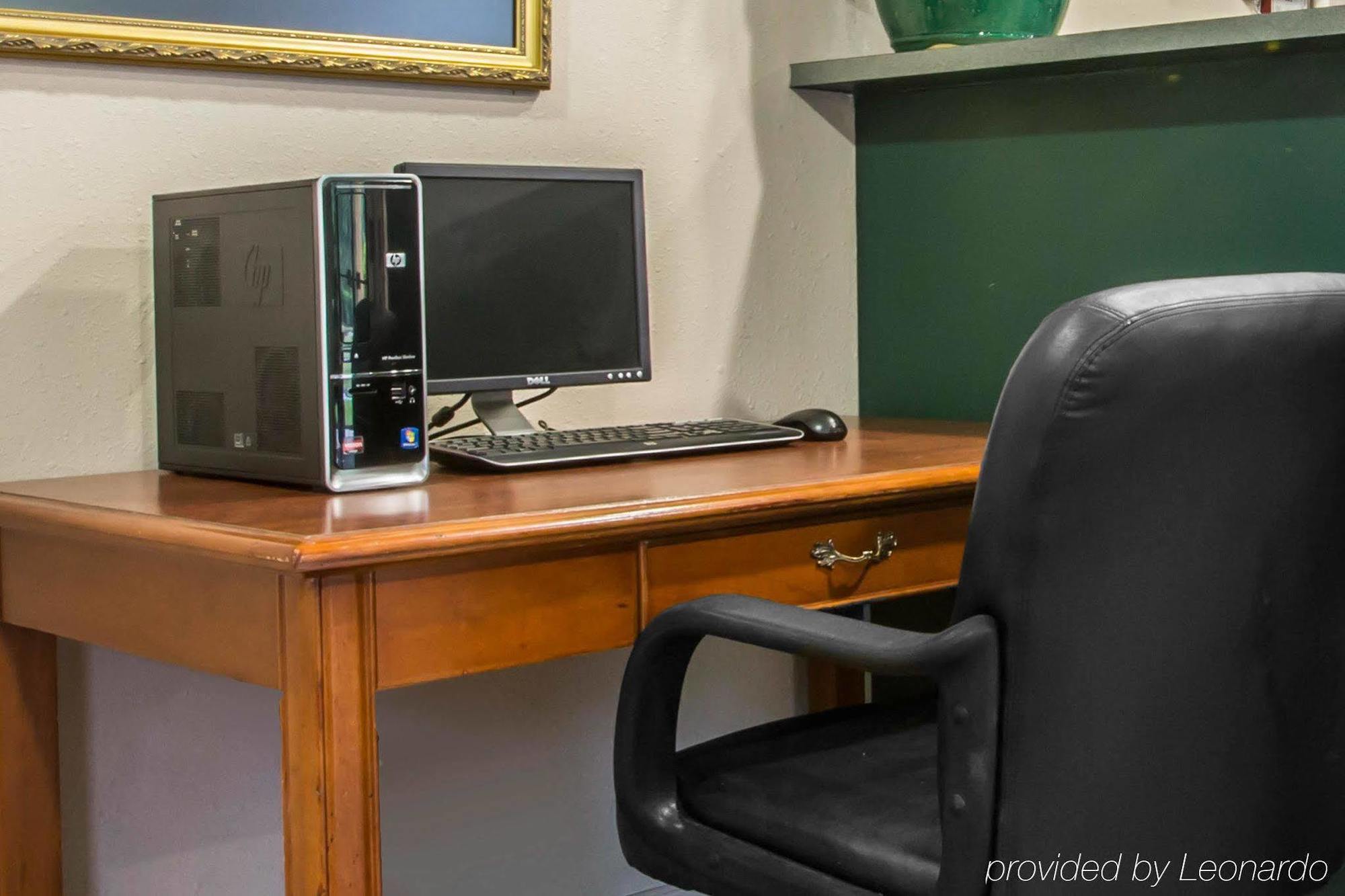 Econo Lodge Inn & Suites At Fort Moore Columbus Extérieur photo